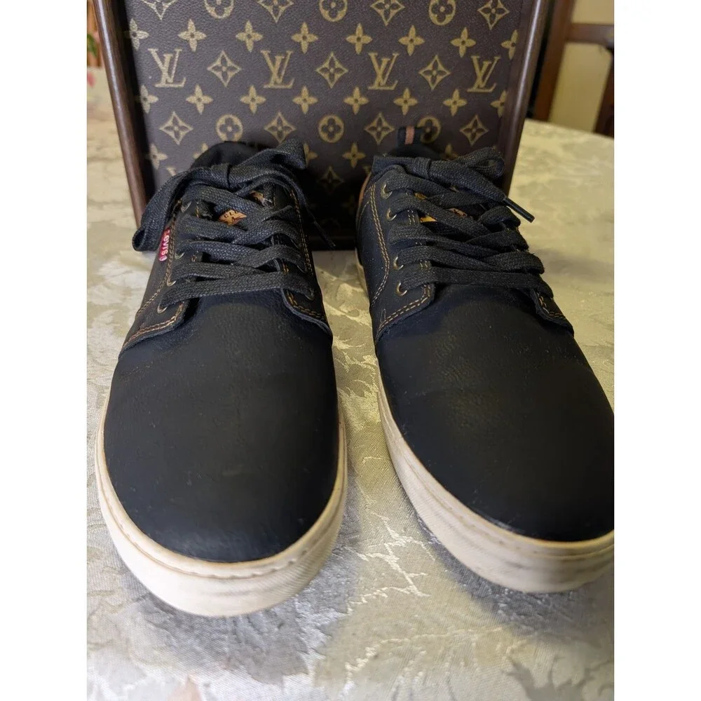 Levis levi men